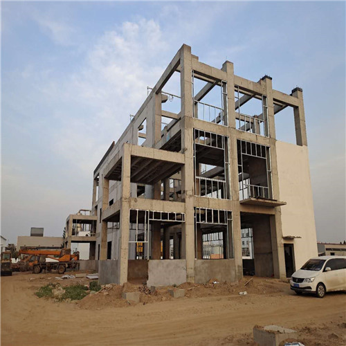 成人看片免费牆建築
